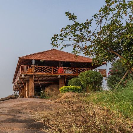 Leo Woods Hampi River View Hotel Exterior photo