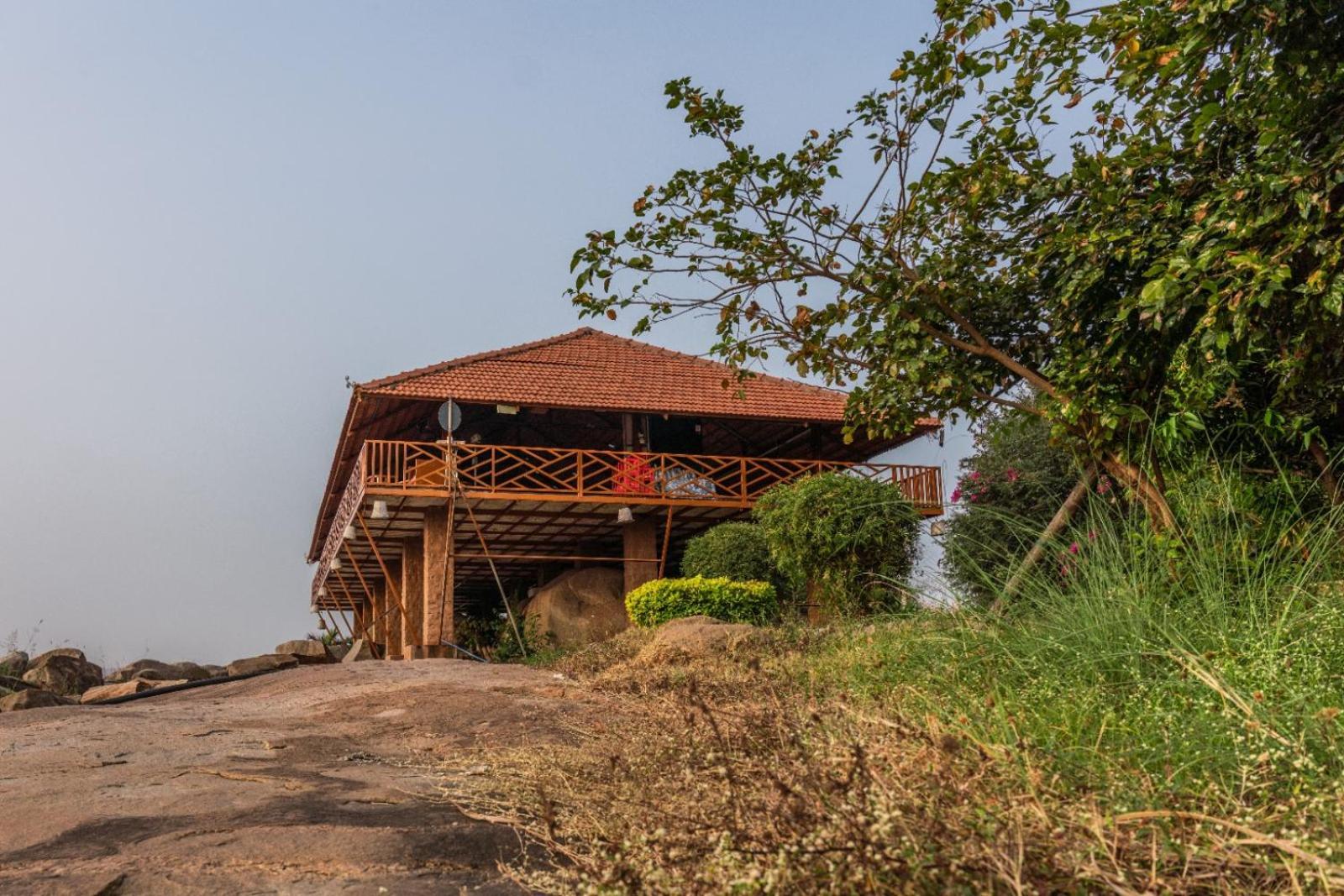 Leo Woods Hampi River View Hotel Exterior photo